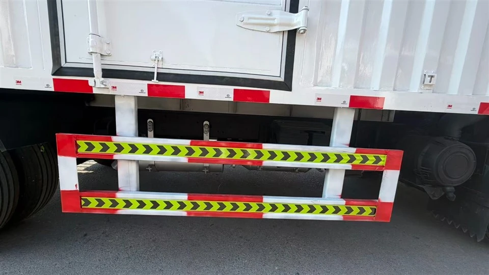 4x2 6-wheel Box Truck factory