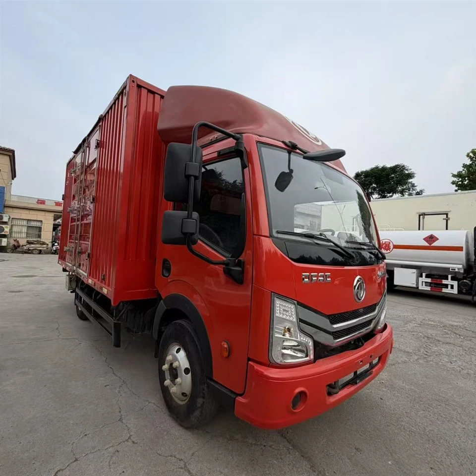 Dongfeng Light Box Truck