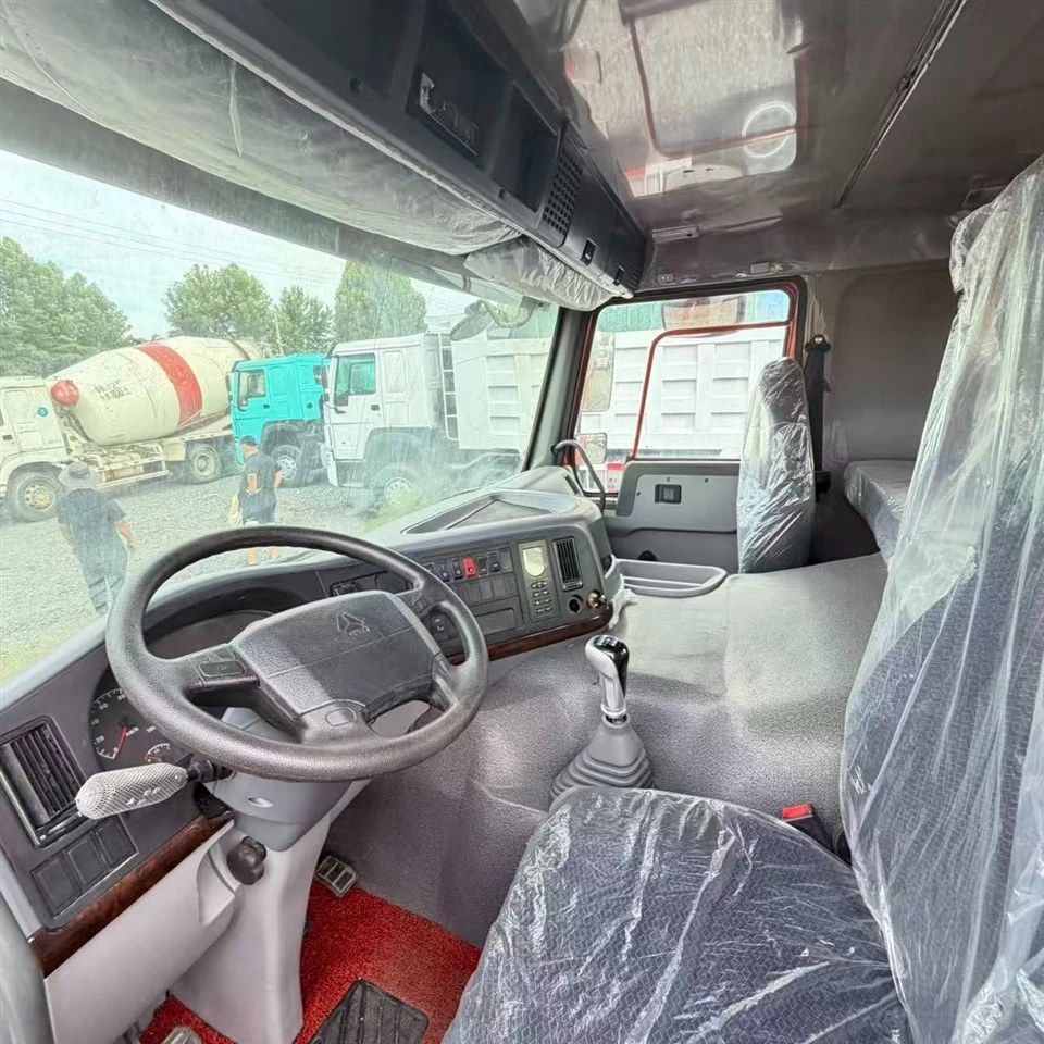 HaoWo 8x4 Truck-Mounted Crane price