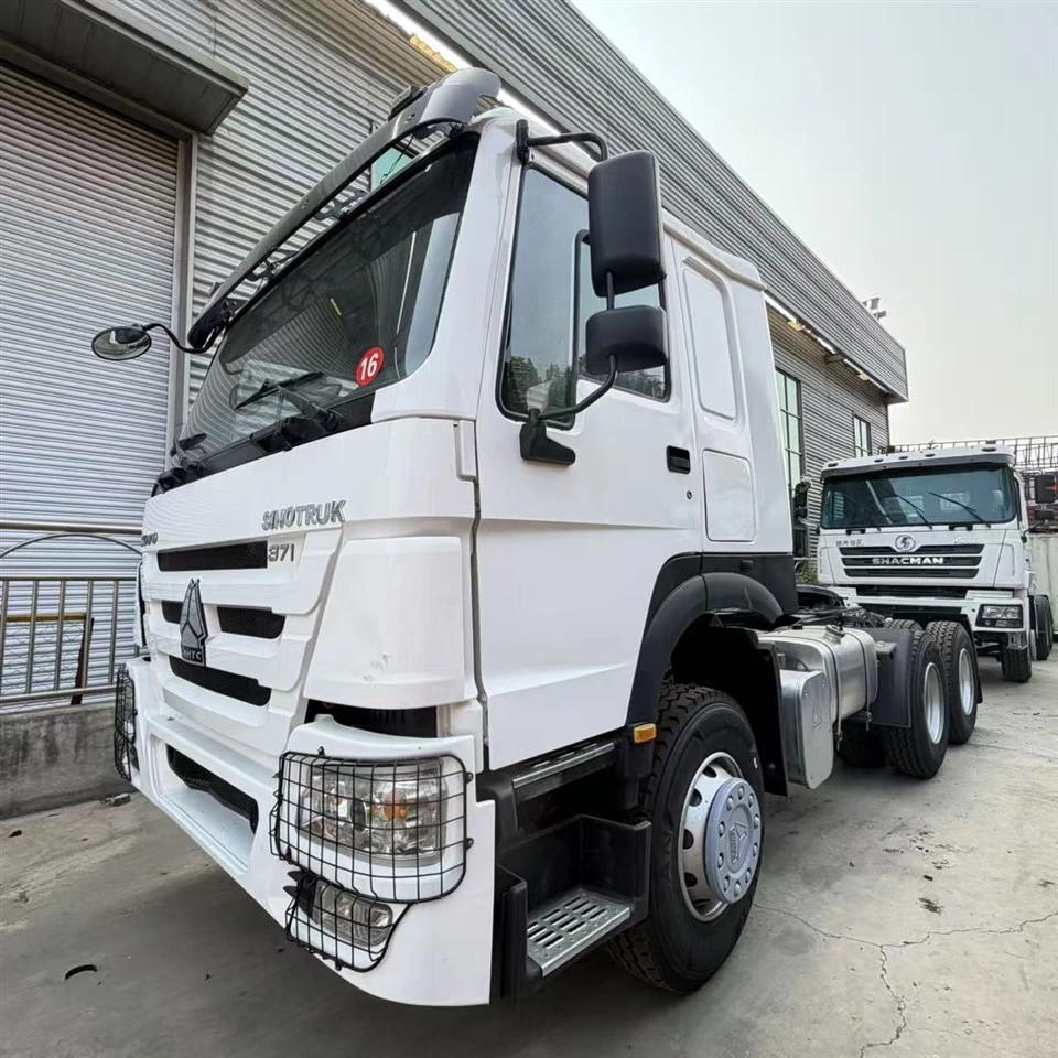 SINOTRUK Semi Tractor Truck