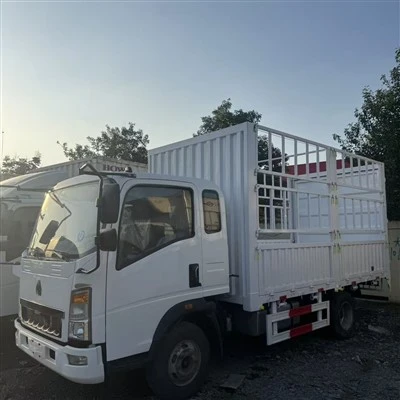 HOWO 4.2m Stake Light Truck
