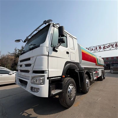 Rear Double-axle Tanker Truck