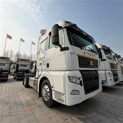 Semi-trailer Tractor